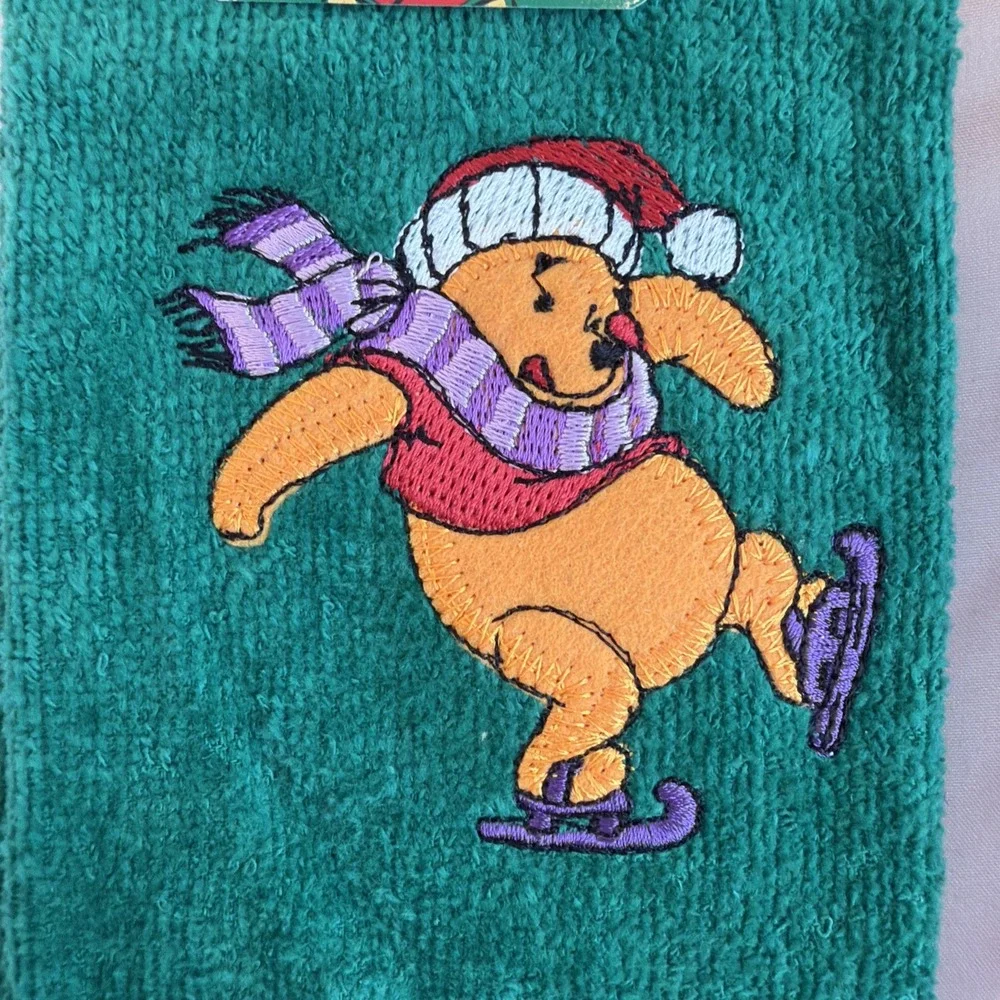 Winnie The Pooh Christmas Towel Hand Towel Holiday Decoration W/ Cannon Towel‎